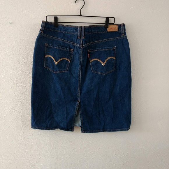 Levis Mid Length Denim Skirt - Picture 7 of 8